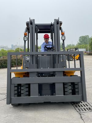 3.5t Diesel Forklift Truck with 3000-7000mm Lifting Height
