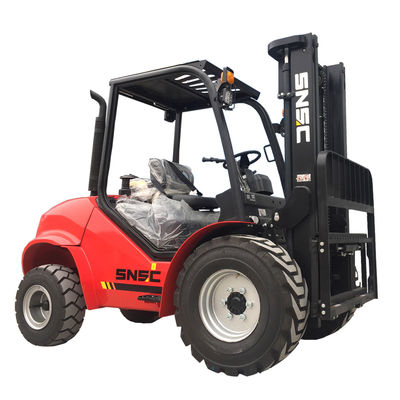 Çin Off Road 2WD 4WD Japonya Motoru ile Tüm Arazi Forklift