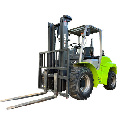 SNSC 1.5T-10T 4x4 veya 4x2 Rough Terrain dizel motoru EPA EV Motoru ile kaldırıcı