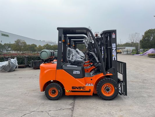 FL25 2.5 طن SNSC الوقود المسال الشوكي مع محرك نيسان K25