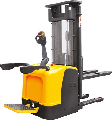 1 Direksiyon Motoru Elektrik Pallet Forklift Devamlı Depo İşlemleri İçin Çin En İyi Pil