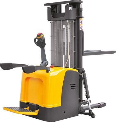 1 Direksiyon Motoru Elektrik Pallet Forklift Devamlı Depo İşlemleri İçin Çin En İyi Pil