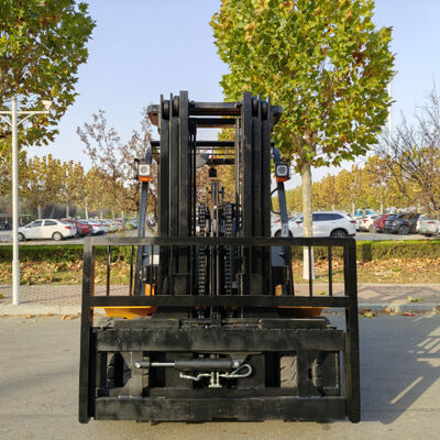7000kg Load Capacity Diesel Forklift with Reinforced Mast and Automatic Transmission
