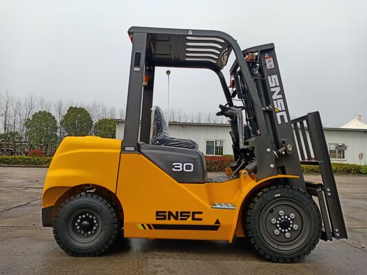3 ton Diesel vorkheftruck Hoog laadvermogen 3,0 ton Robuuste constructie Gemakkelijk onderhoud