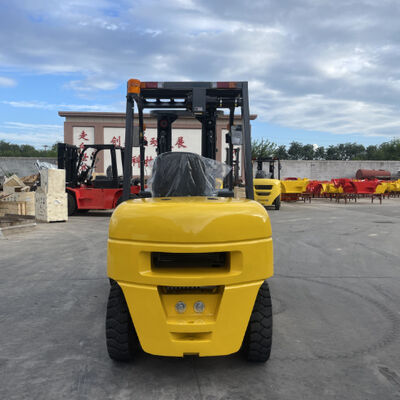 Fuel Efficient 3.5T Diesel Forklift For Manufacturing Plants And Logistics Centers