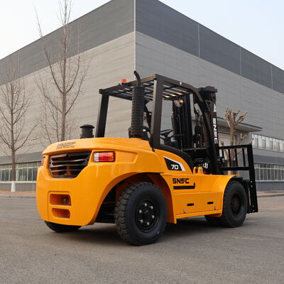 Heavy Duty 7 Ton Diesel Forklift With Strong Lifting Capacity