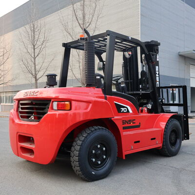 7 Ton Diesel Forklift Truck For Heavy Duty Industrial Operations