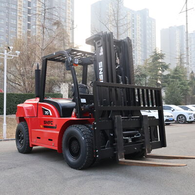 7 Ton Diesel Forklift Truck For Heavy Duty Industrial Operations