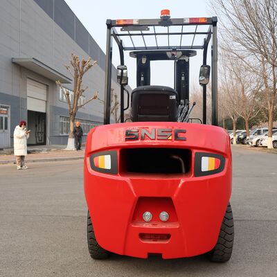 Efficient Handling 3 Ton Diesel Forklift Truck With Balanced Chassis