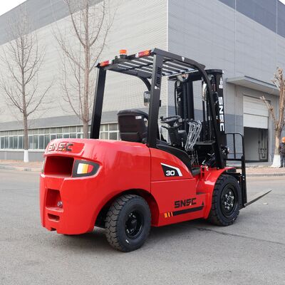 Efficient Handling 3 Ton Diesel Forklift Truck With Balanced Chassis
