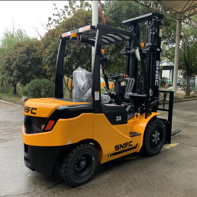 3 Ton Diesel Forklift Truck with 3000kg Capacity Heavy-Duty Construction and Ergonomic Cabin for Industrial Use