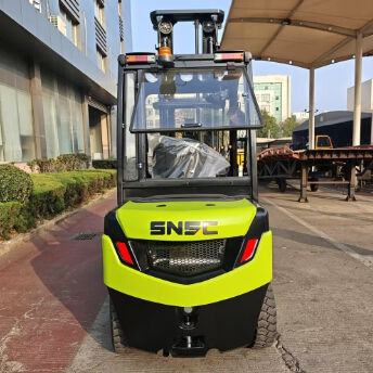 Industrial 3 Ton Diesel Forklift With High Stability And Safety