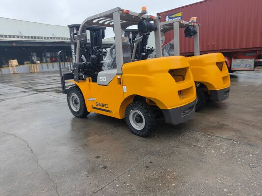 Zoomlion 5 Ton Diesel Forklift Designed For Tough Industrial Environments