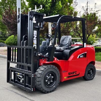 Zware dieselforklift van 5 ton voor industriële toepassingen