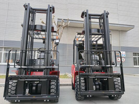 3 Ton Diesel Forklift Truck with 3000kg Load Capacity, Durable Construction, and Ergonomic Cabin
