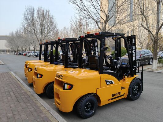 4 Ton Diesel Forklift For Large Warehouse Loading Tasks