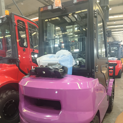 3 Ton LPG Gasoline Forklift with Japanese Engine and 4.5m Triplex Mast