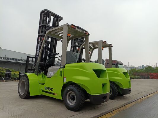 Durable Hydraulic 3.5 Ton Diesel Forklift With 3500kg Load Capacity
